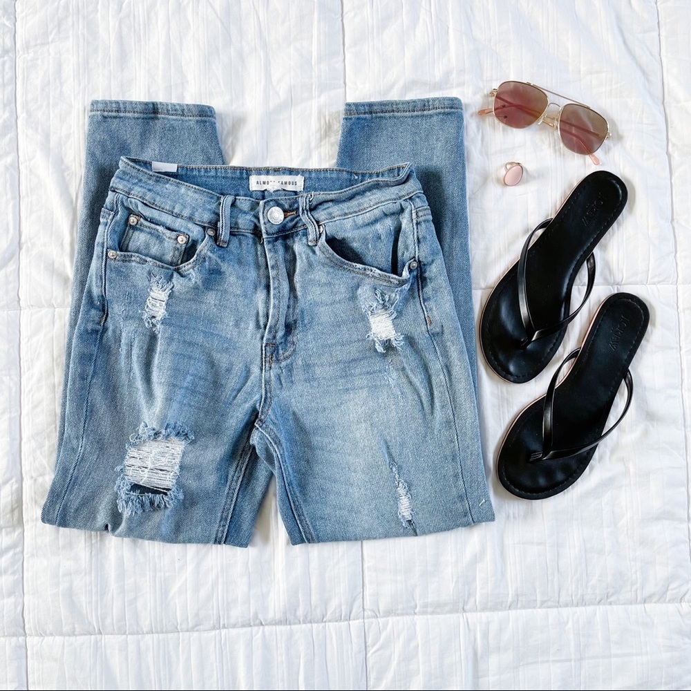 Almost Famous Distressed Straight Leg Jeans 3